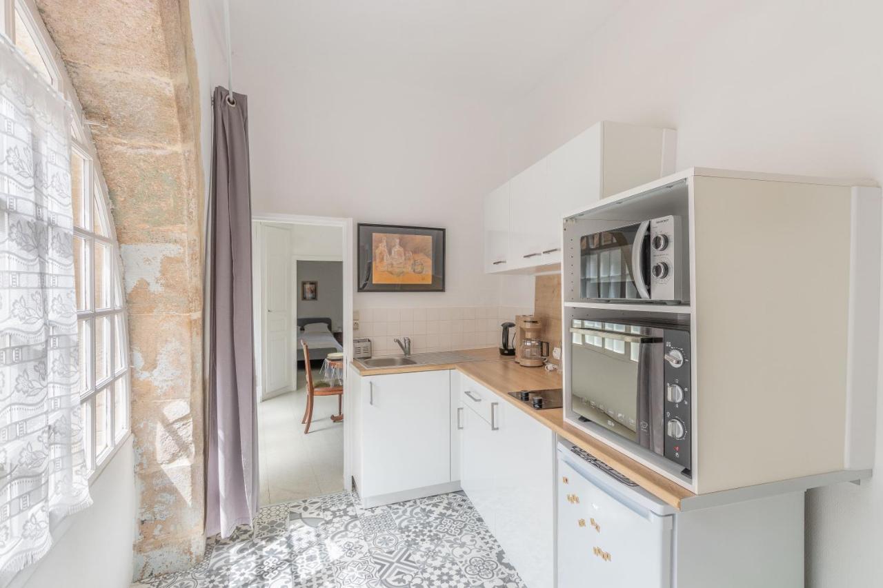 Cabana & Le Gite De La Tour - Proche Macon Nord Lugny ภายนอก รูปภาพ